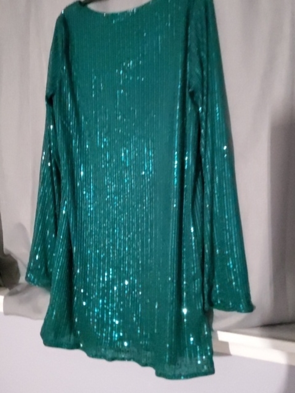 Women's Emerald Sequin Long-Sleeve Cocktail Dress